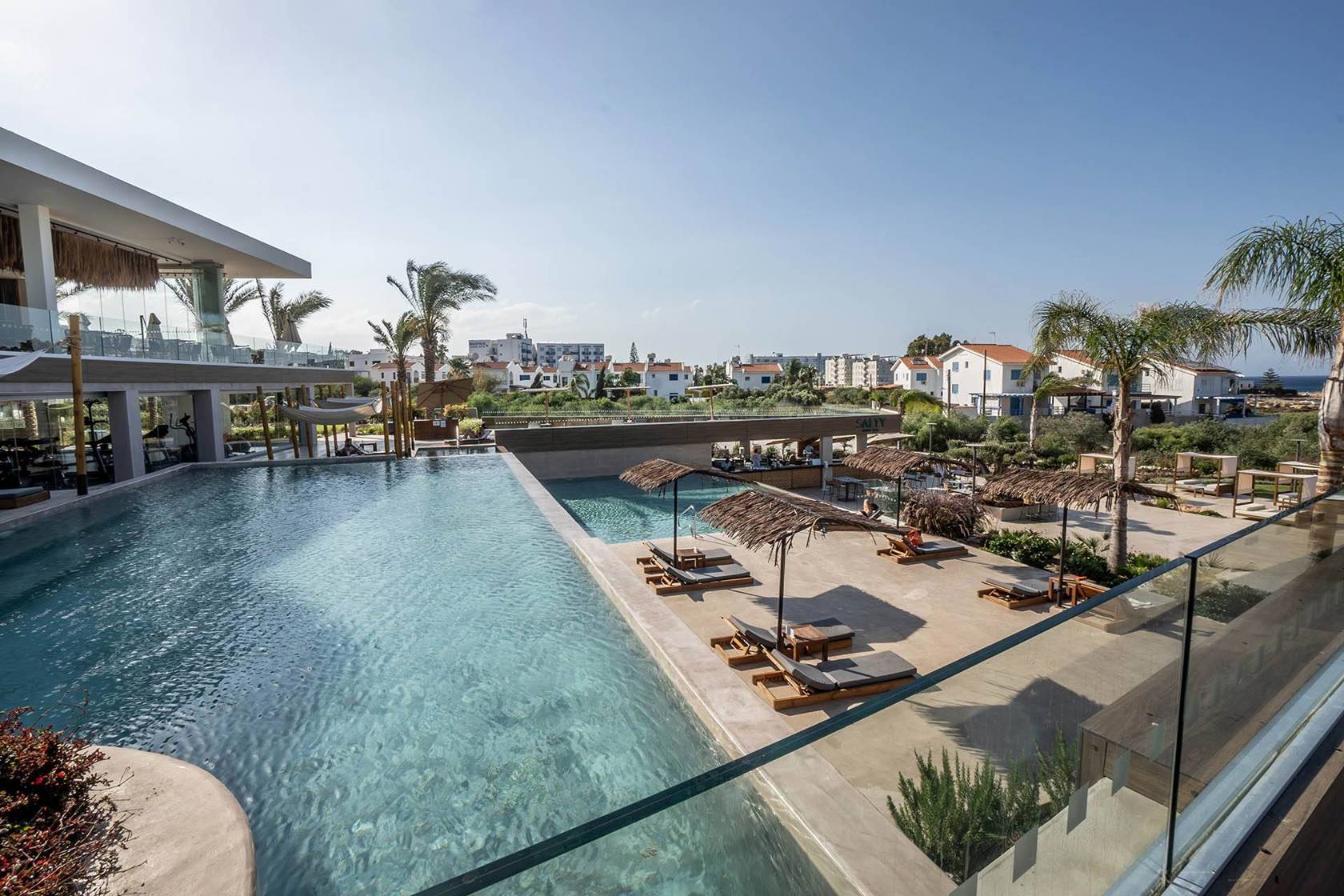 Cavo Zoe Seaside Hotel Protaras-Kompleks bazena.jpg