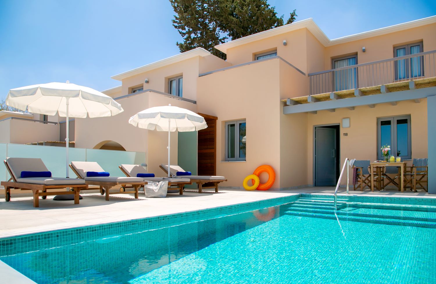Hotel Louis St Elias Resort & Waterpark-Dvosoban suite privatni bazen.jpg