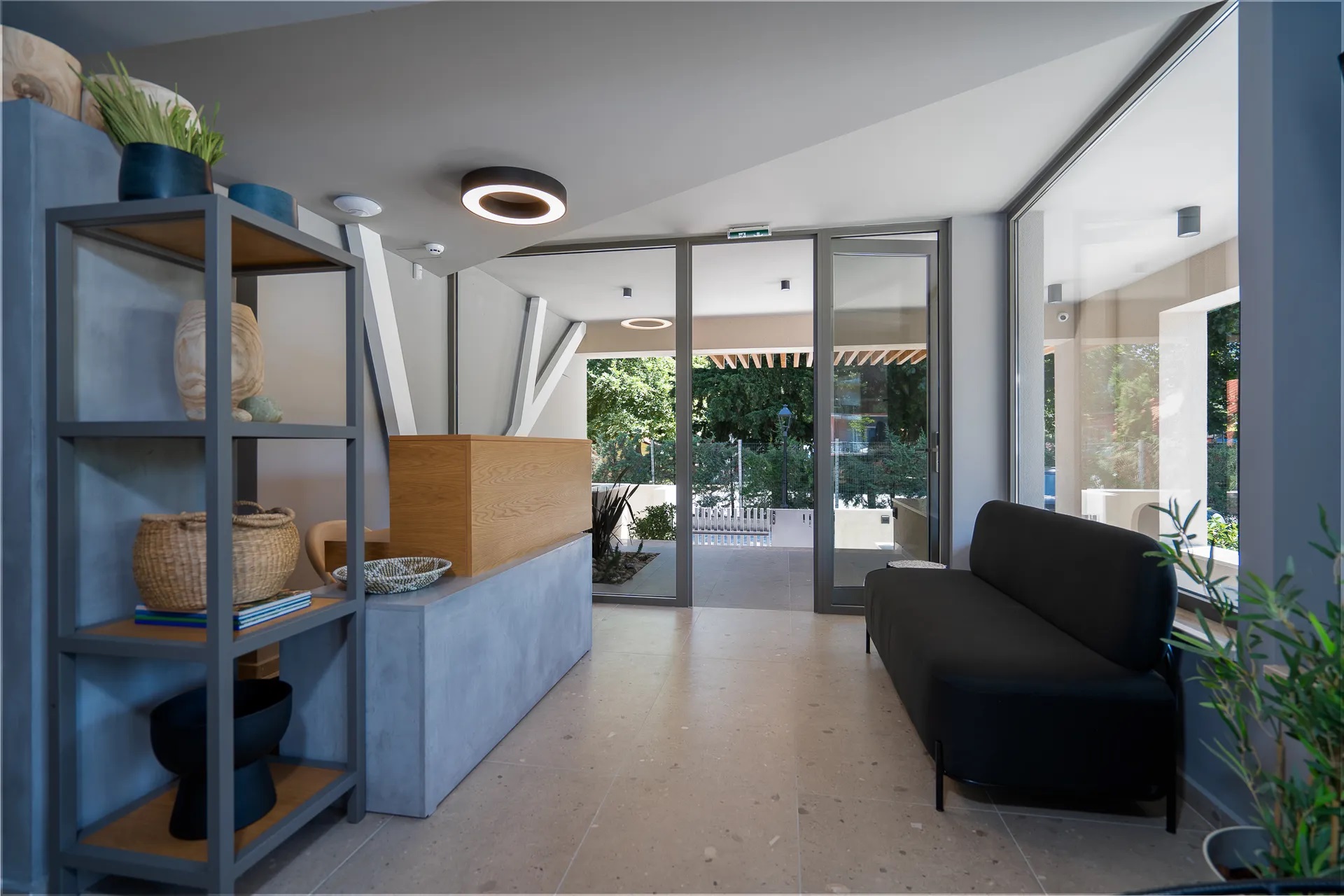 Funtuki Seaside Apartments-Lobby.jpg