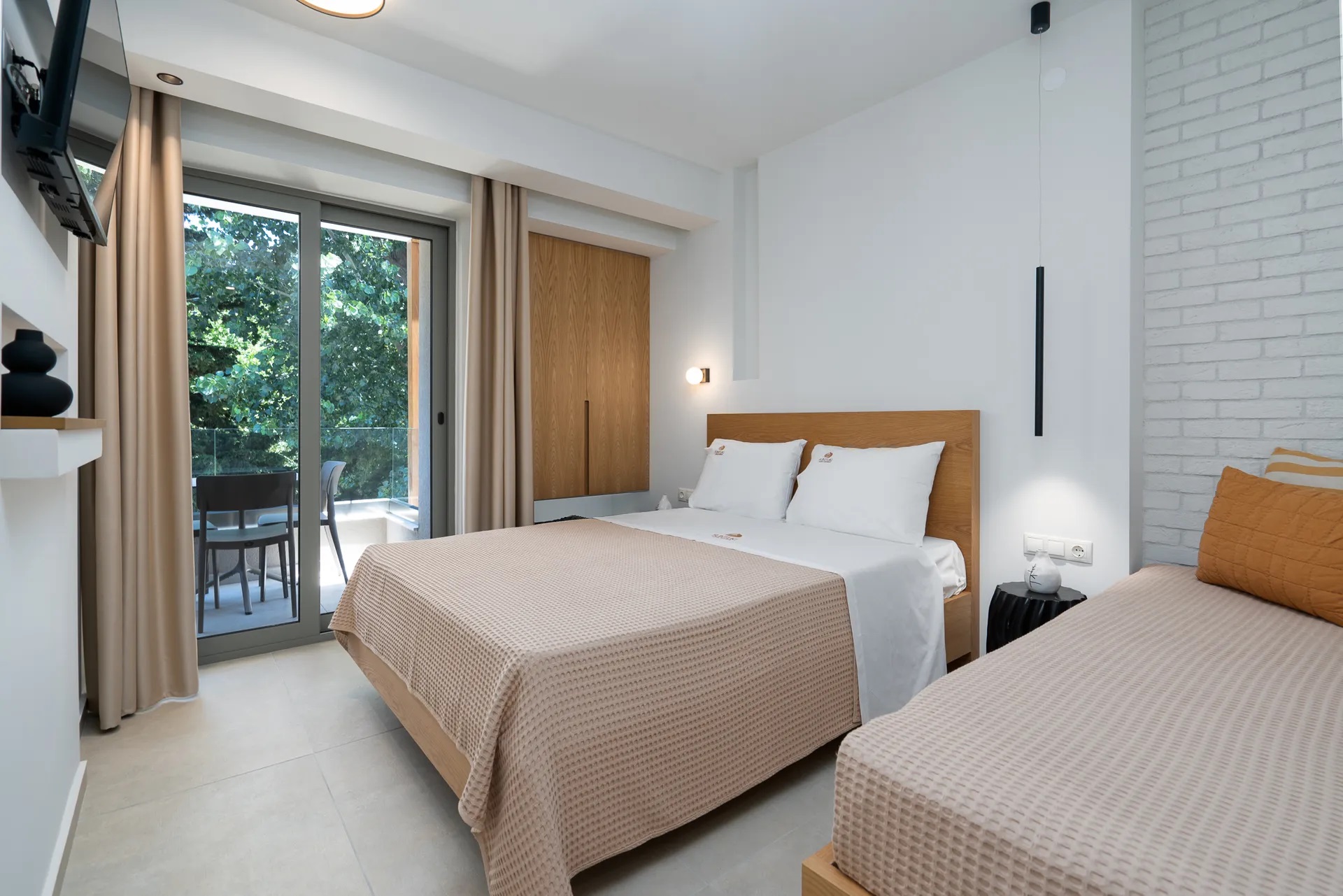 Funtuki Seaside Apartments-Standardna soba.jpg