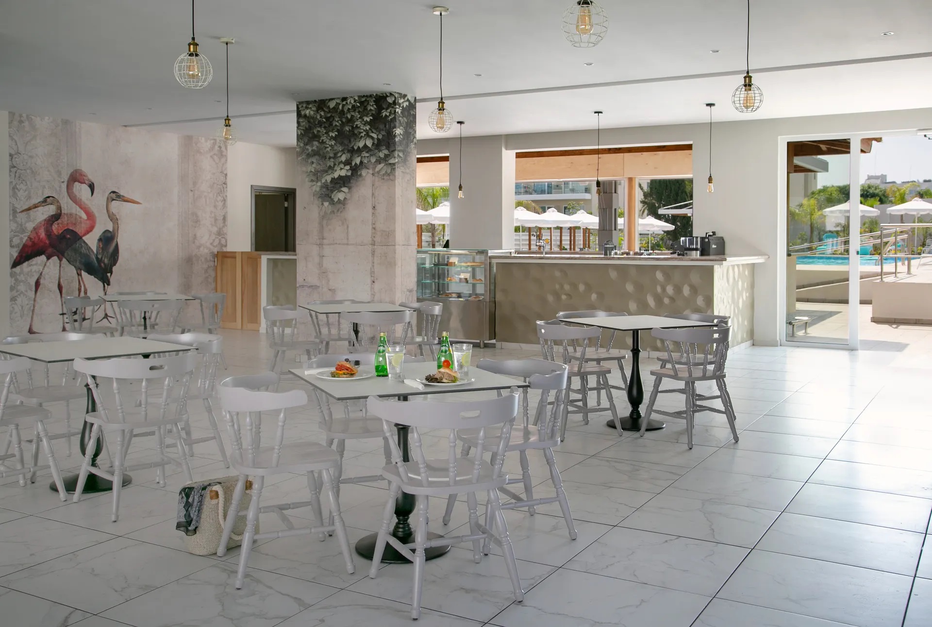 Vangelis Hotel & Suites-Kafe bar.jpg