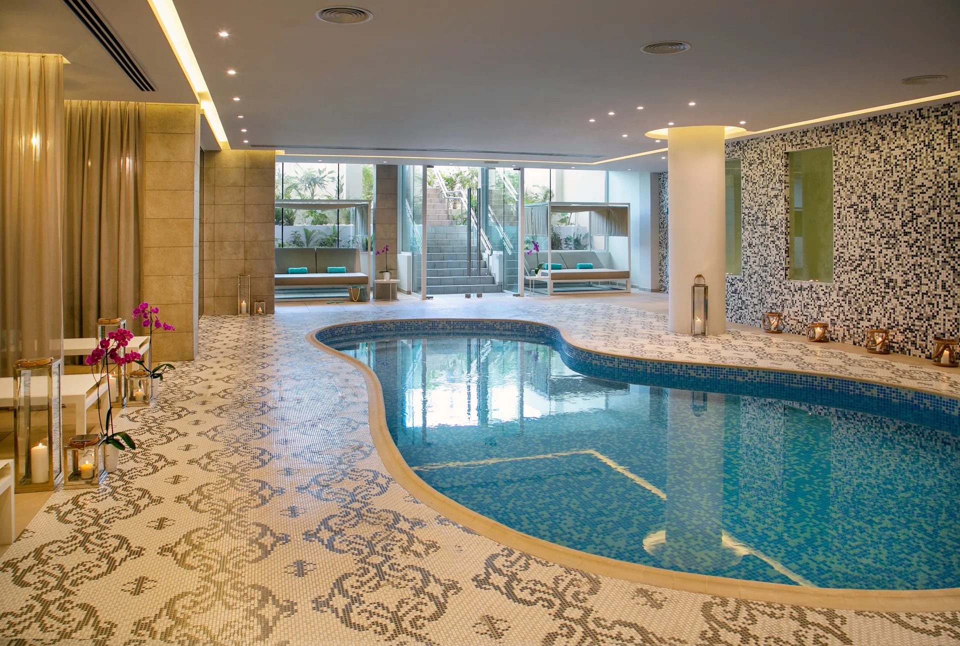 Vangelis Hotel & Suites-Zatvoreni bazen.jpg