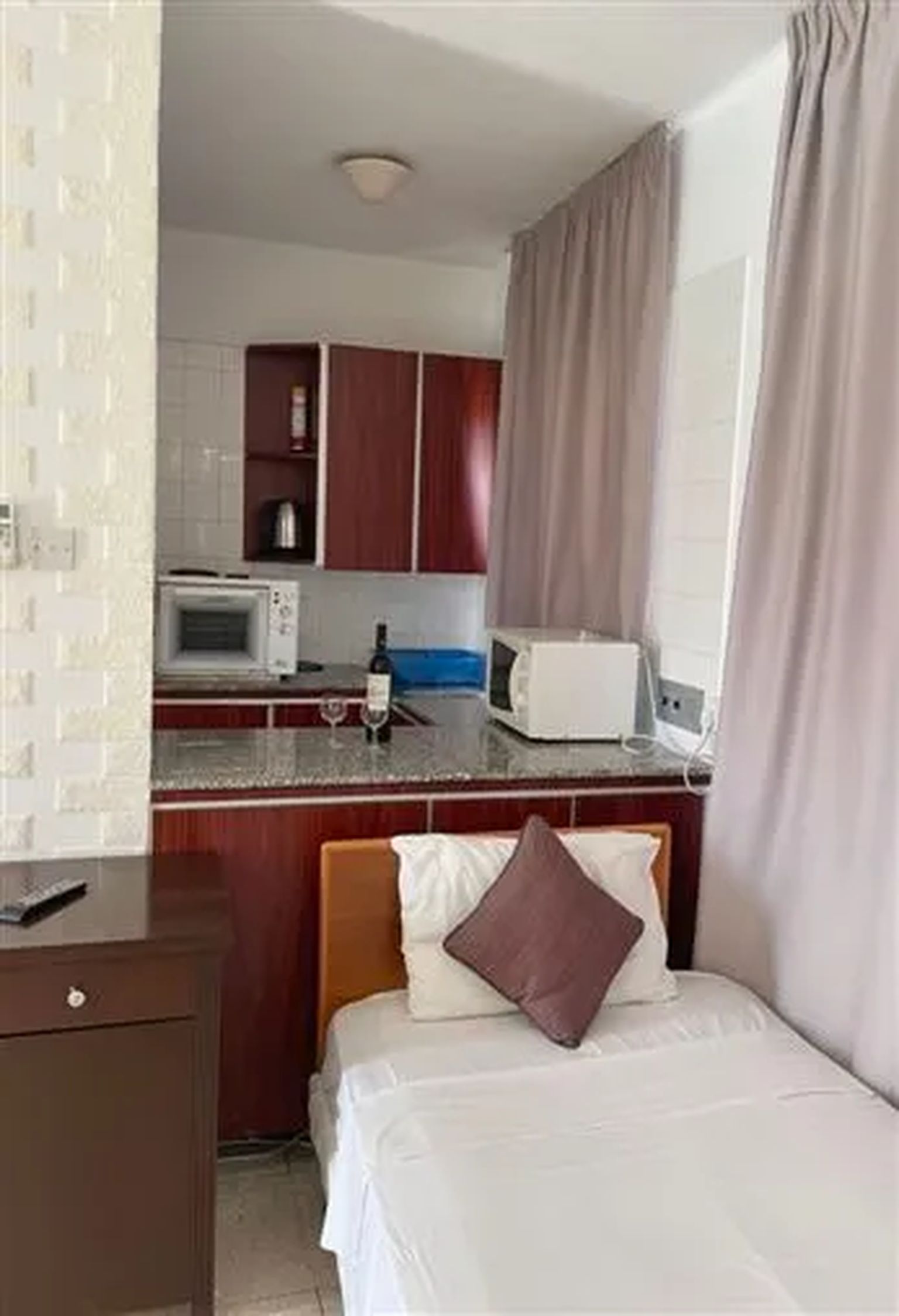 Hotel Paphiessa-Studio.jpg