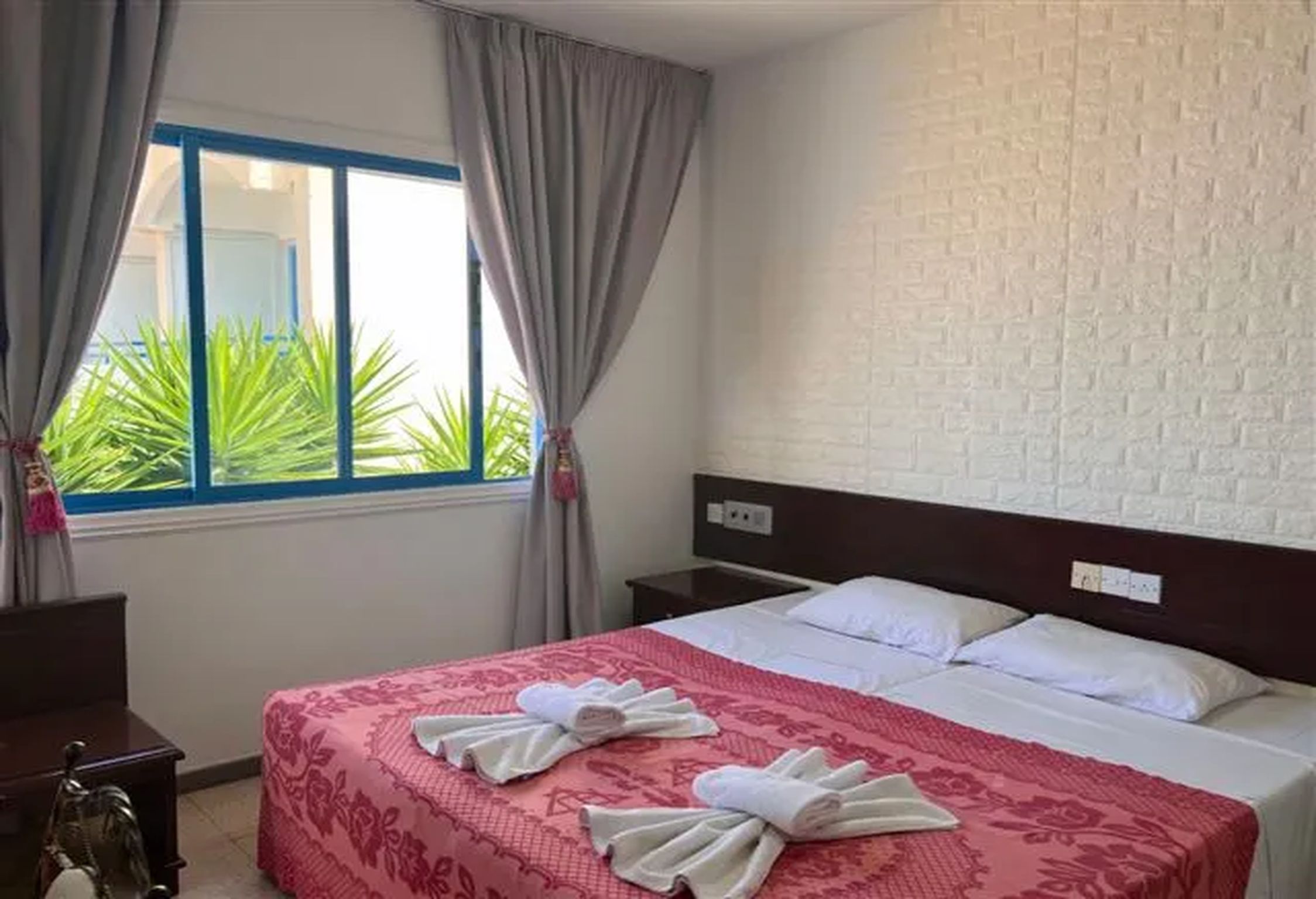 Paphiessa Hotel-Studio.jpg
