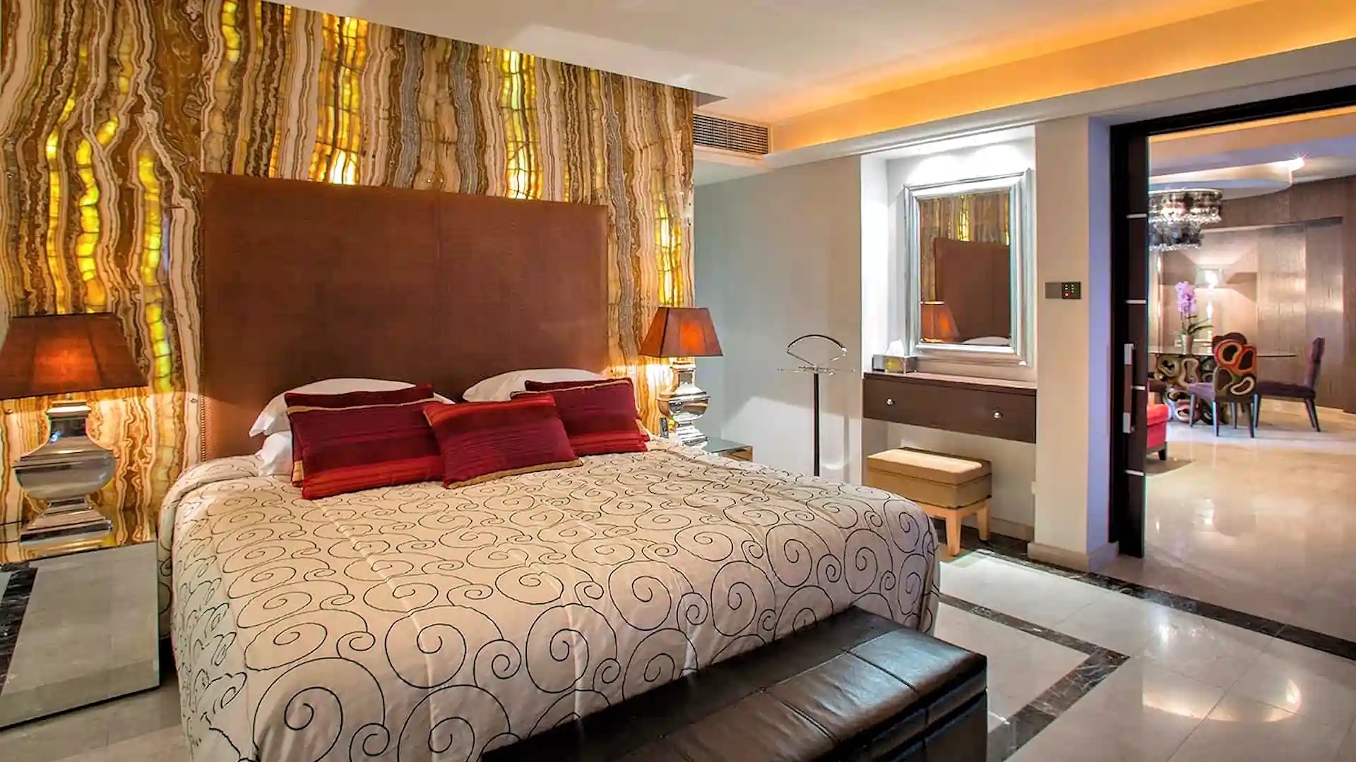 GrandResort by Leonardo Hotels-Predsednicki suite.jpg