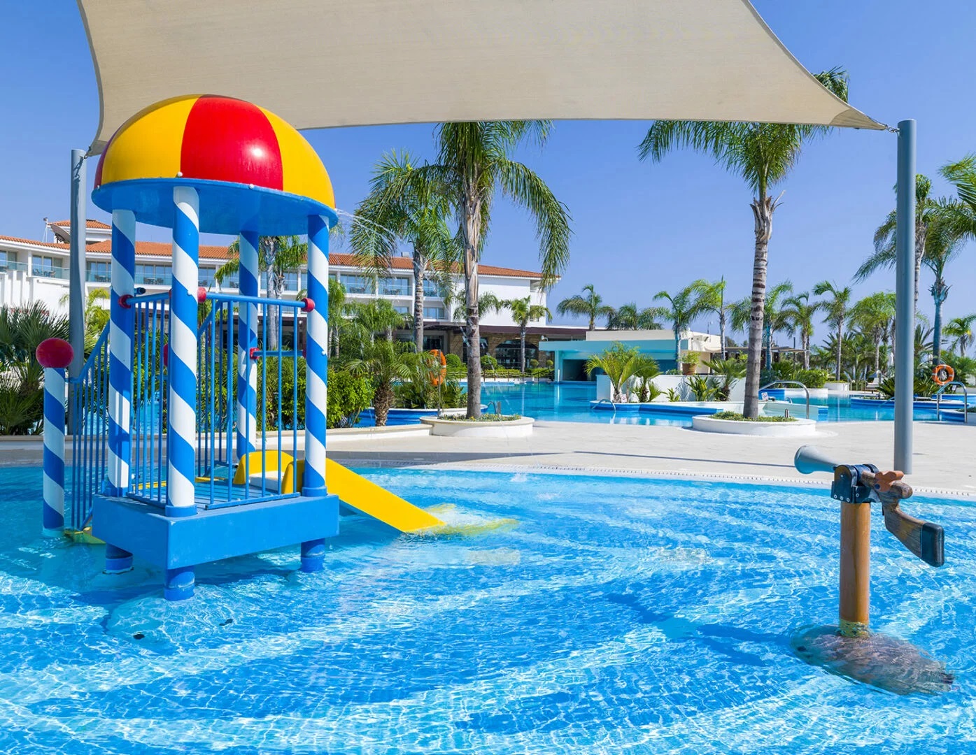 Kanika Olympic Lagoon Resort Paphos-Deciji bazen.jpg