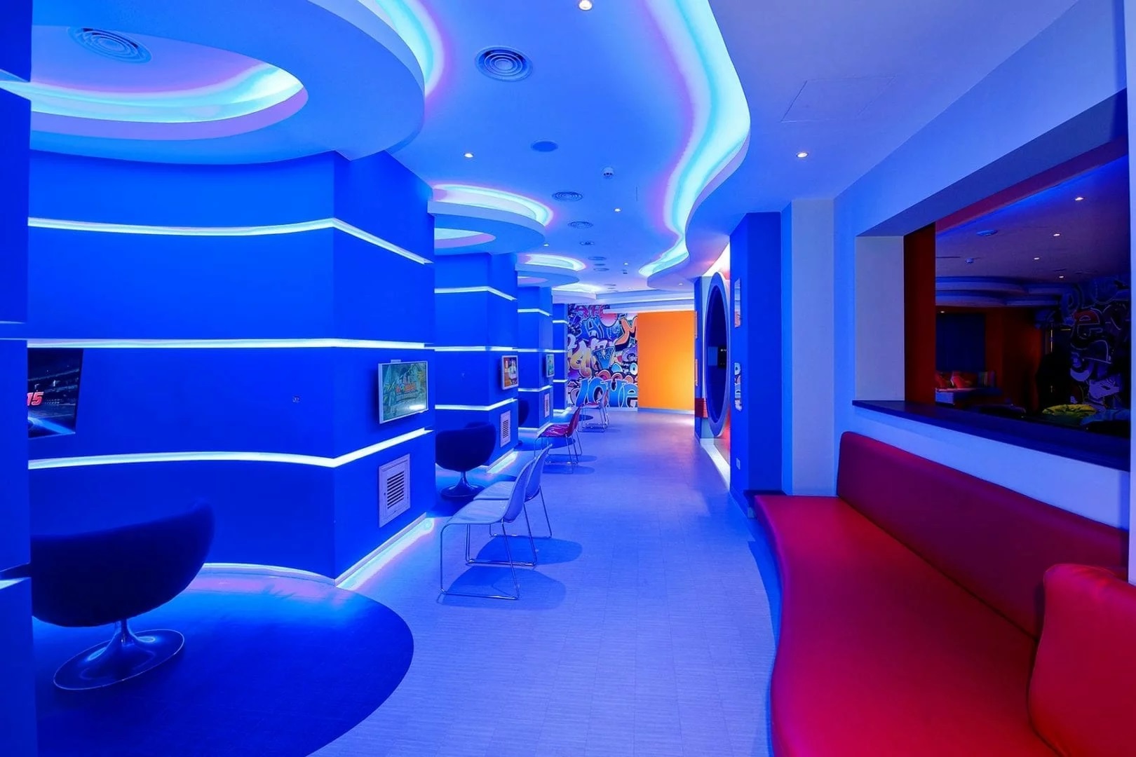 Kanika Olympic Lagoon Resort Paphos-Tinejdzerski klub.jpg