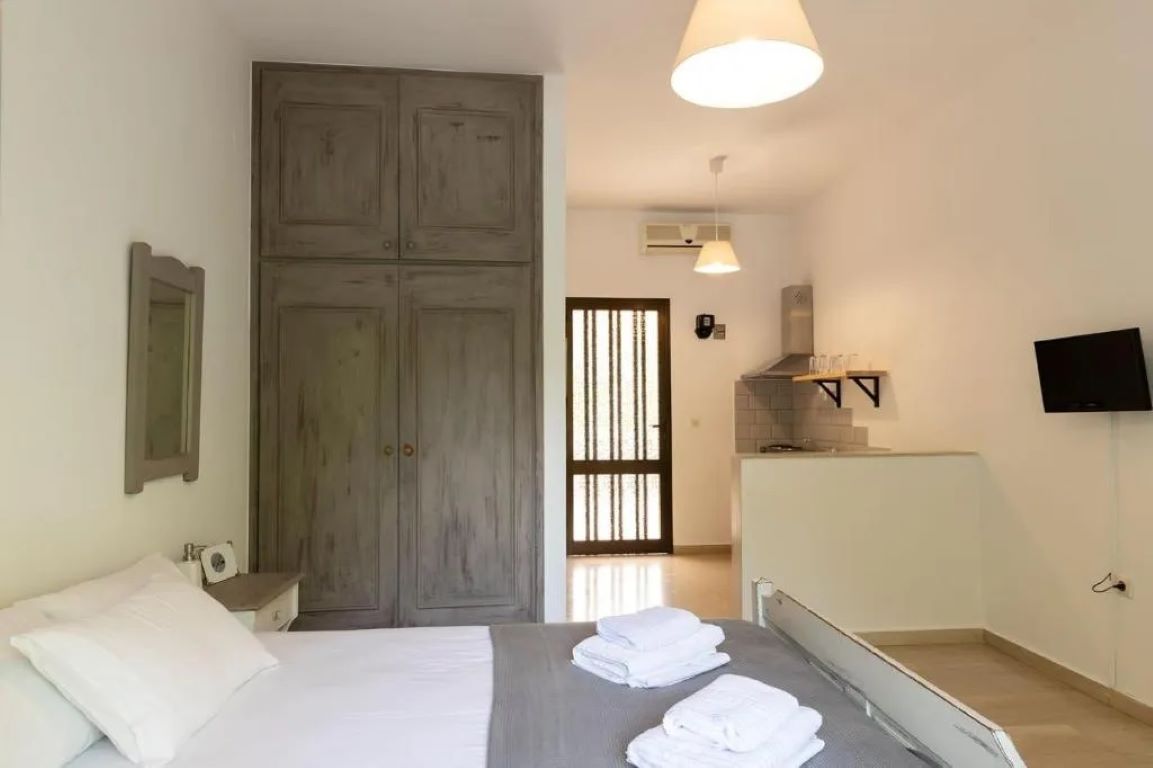 Gkaras Camp & Apartments Hotel-Superior apartman.jpg