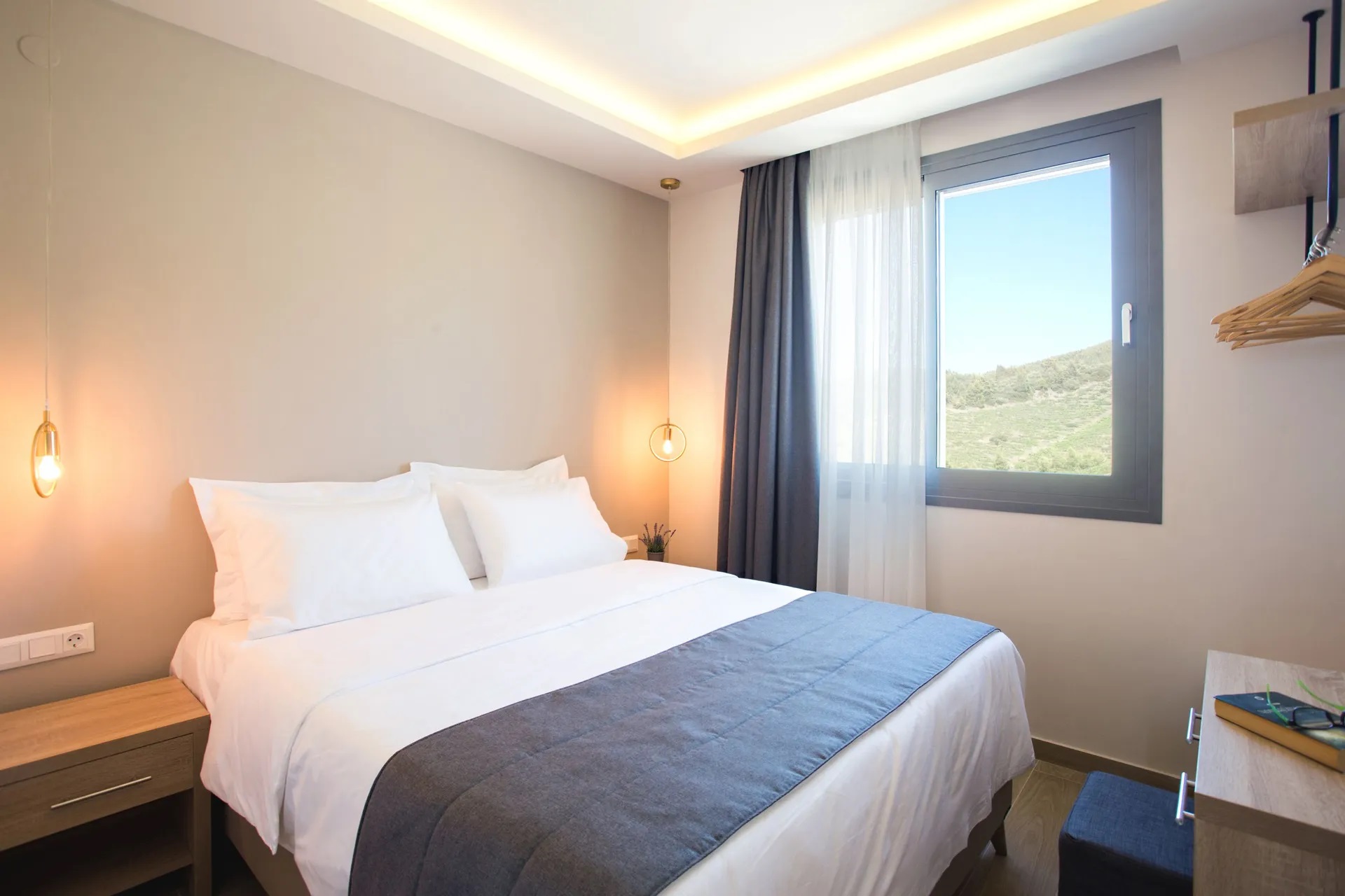 Alikon Adult Only Hotel-Dvosoban apartman pogled more.jpg