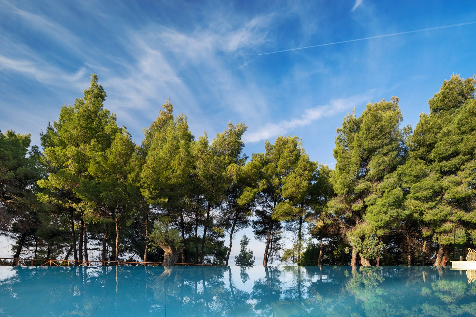 Amantes Villas & Suites-Bazen.jpg