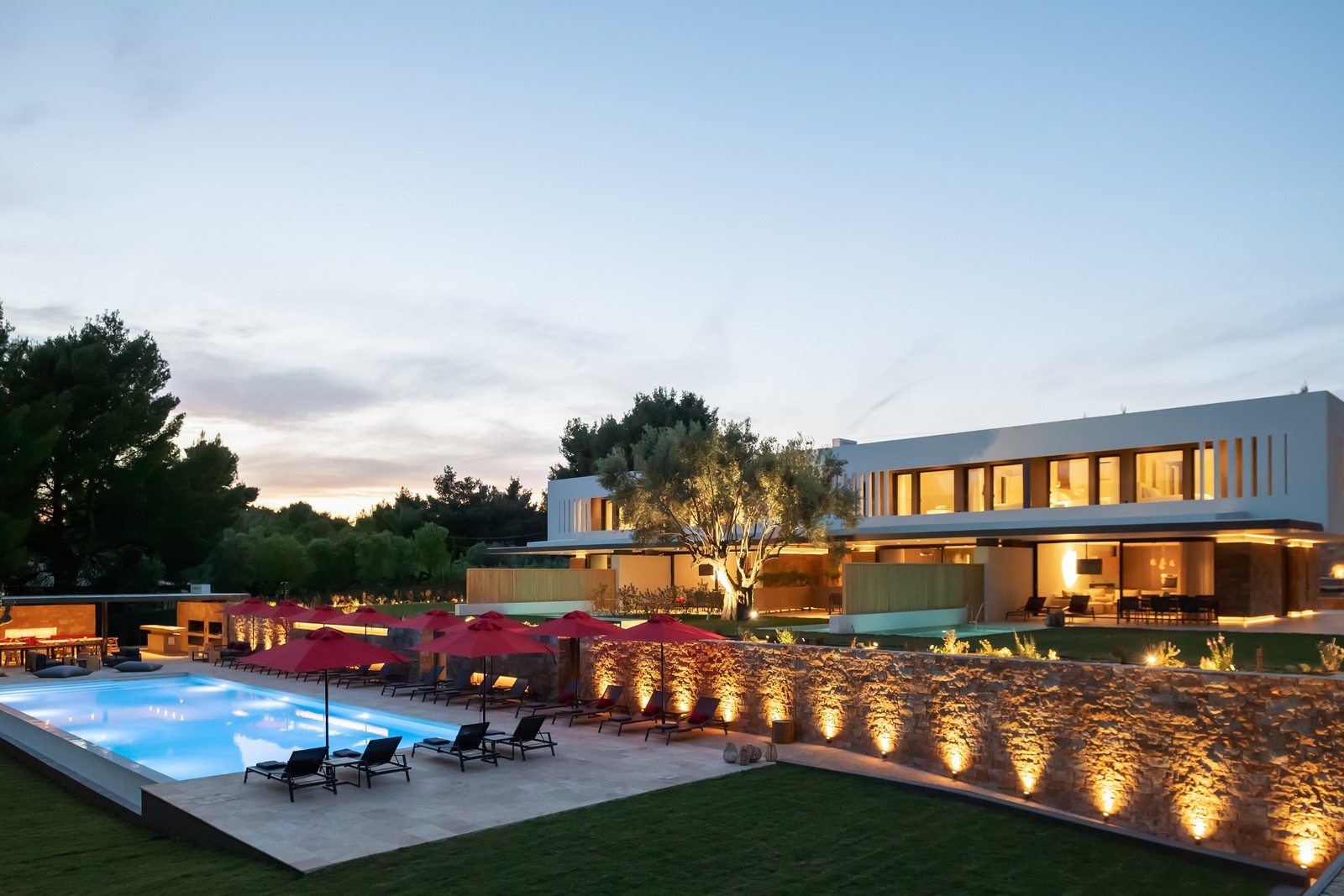 Amantes Villas & Suites-Nocni izgled.jpg