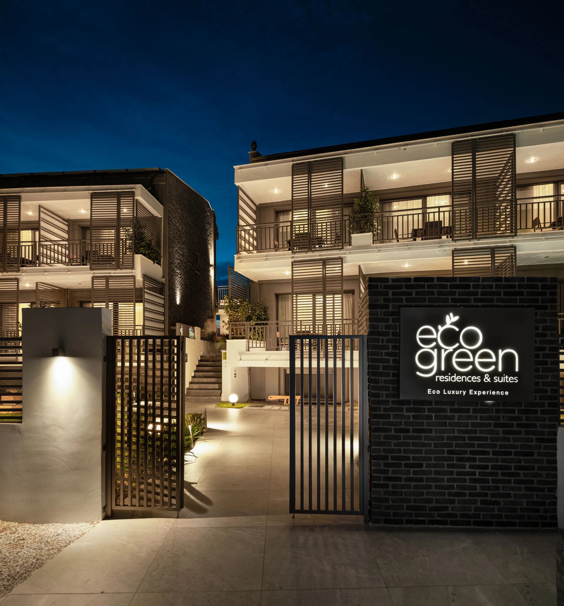 Eco Green Residences & Suites Halkidiki-Nocni izgled.jpg