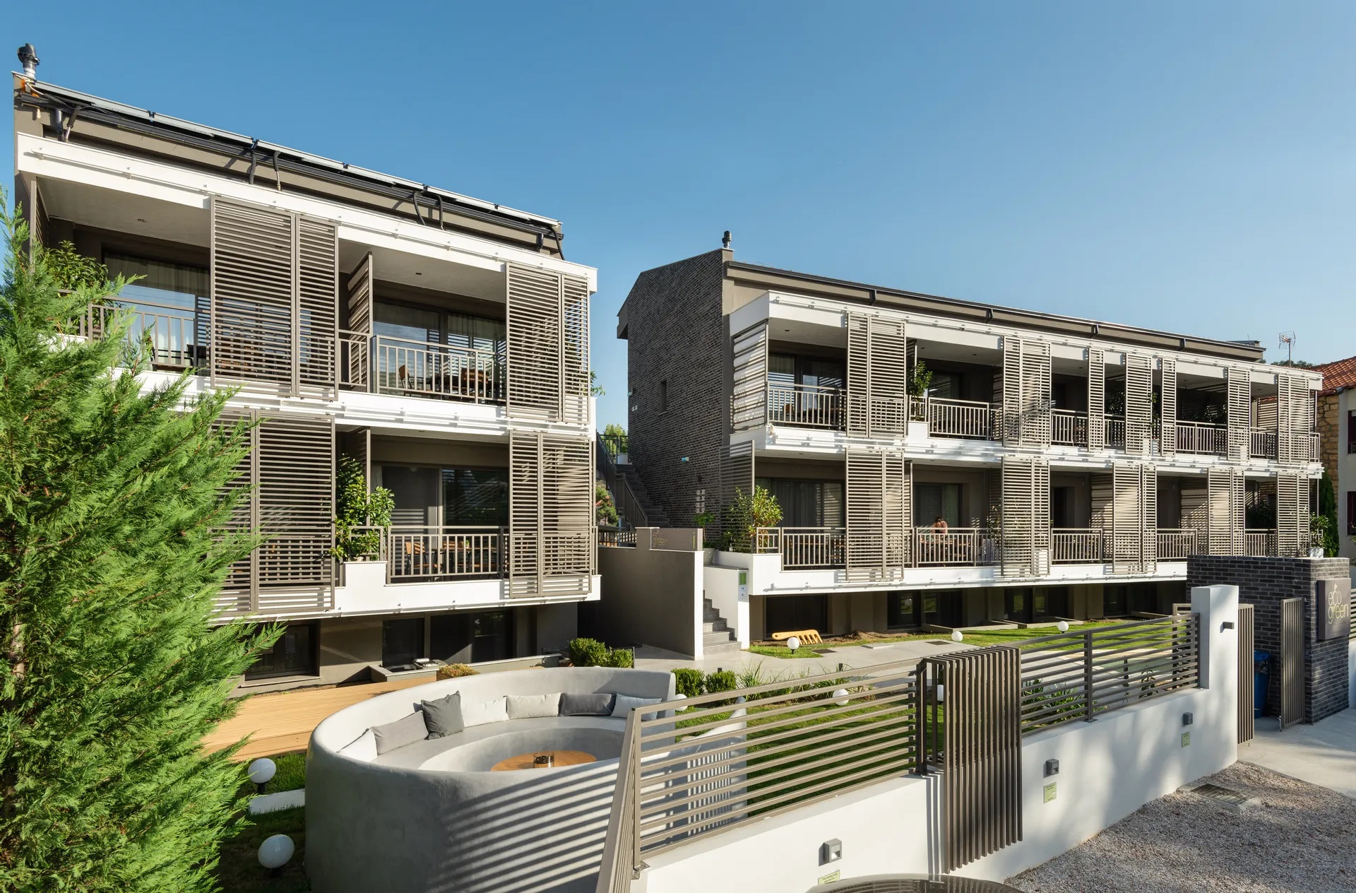 Eco Green Residences & Suites Halkidiki-Zgrada hotela.jpg