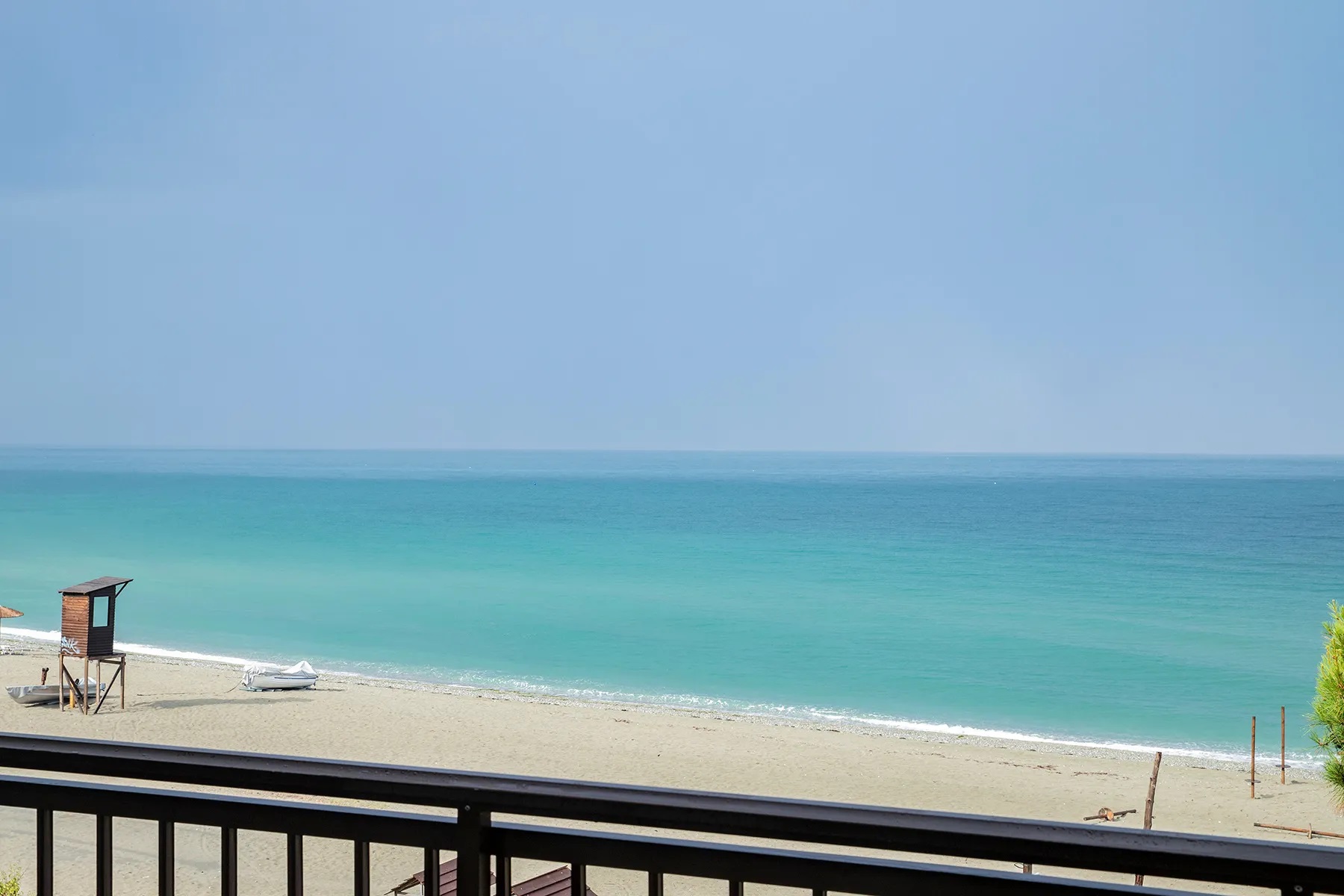 Hotel Oceana Beach-Plaza.jpg