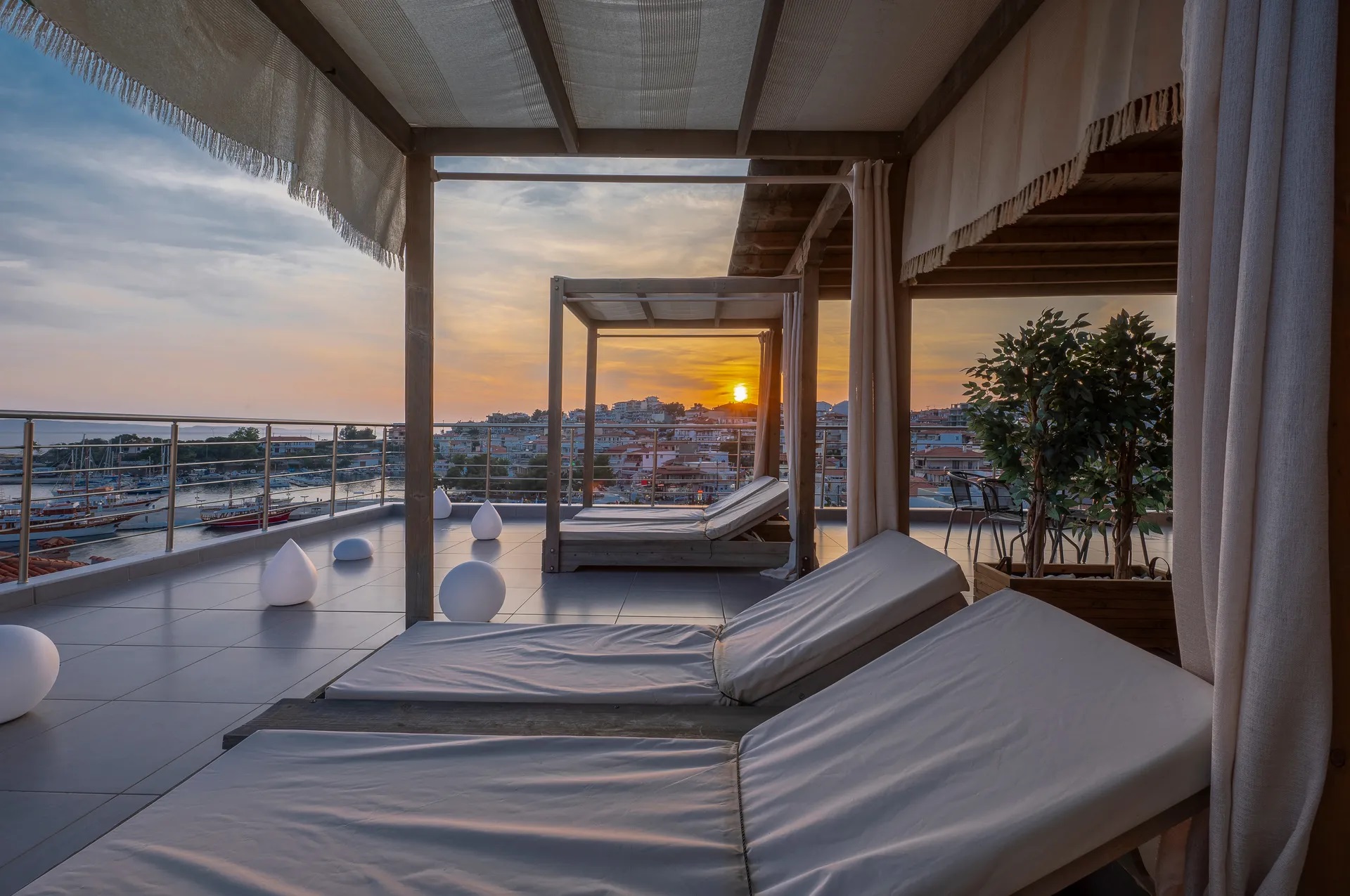Sunshine Apartments-Terasa.jpg