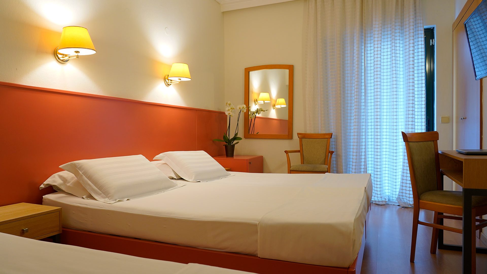 Hotel Esperia comfort room 1.jpg