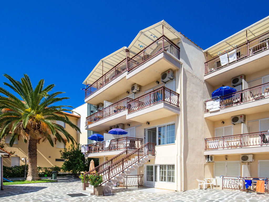 Hotl Marialena-Zgrada hotel.jpg