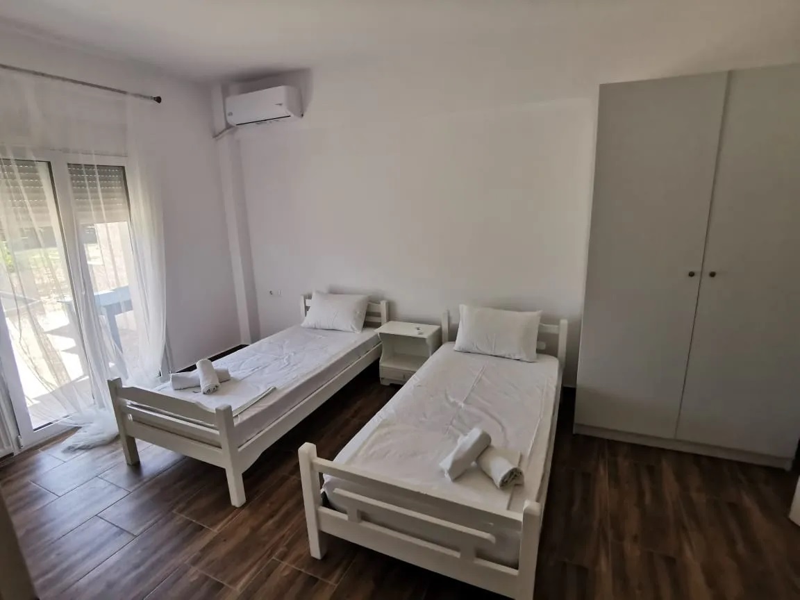 Aquarelle Studio-Odvojeni lezaji.jpg