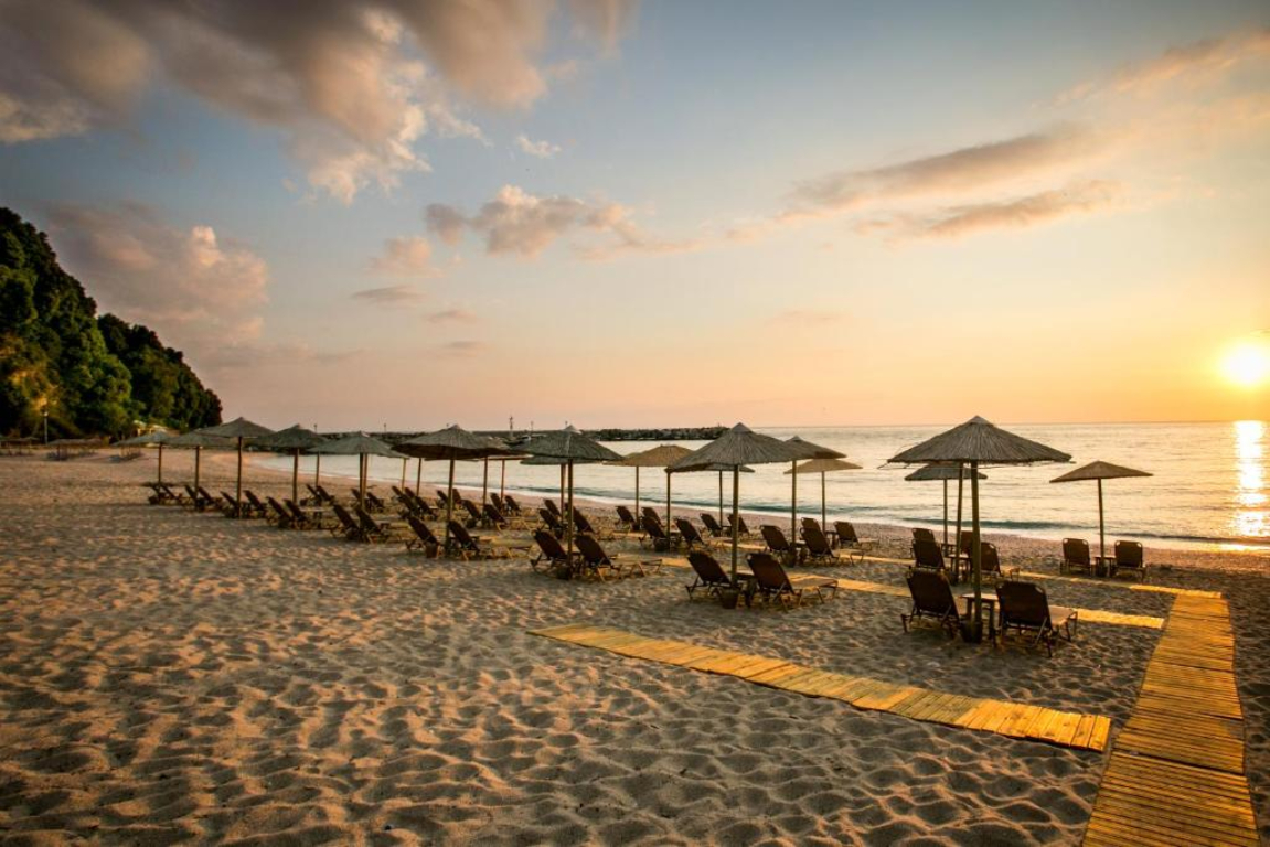 Hotel Kenta Beach-plaža.jpg