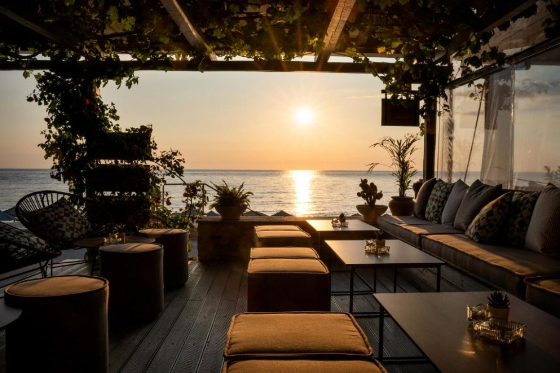 Kenta Beach-bar.jpg