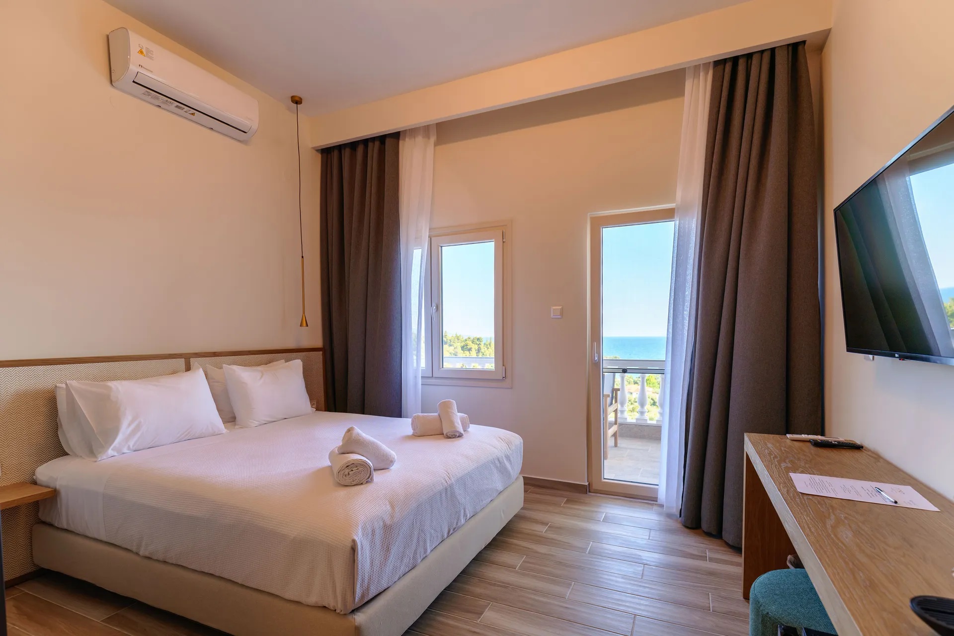 Casa Bloo 360-Junior suite.jpg
