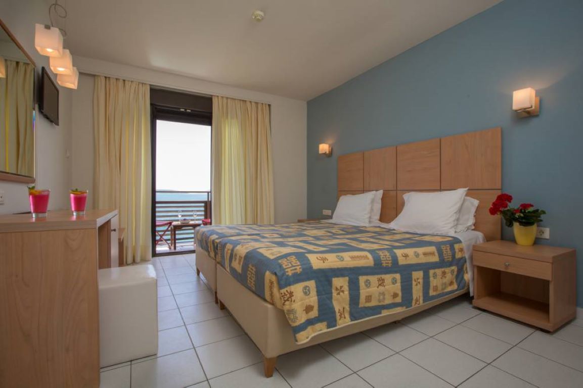 Flisvos Hotel-Standardna soba.jpg