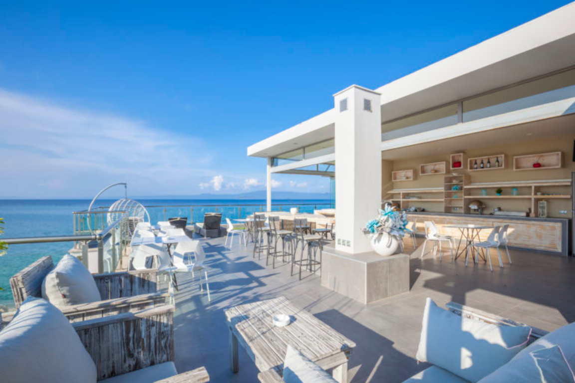 Art Boutique suites terasa.jpg