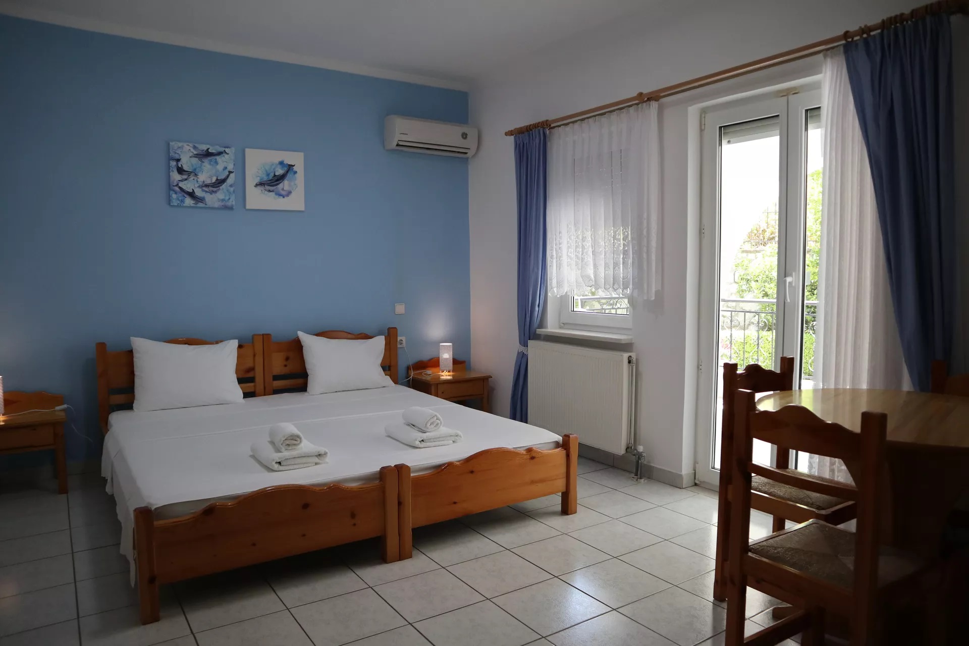 Delphin Rooms Sivota Hotel-Porodicna soba.jpg