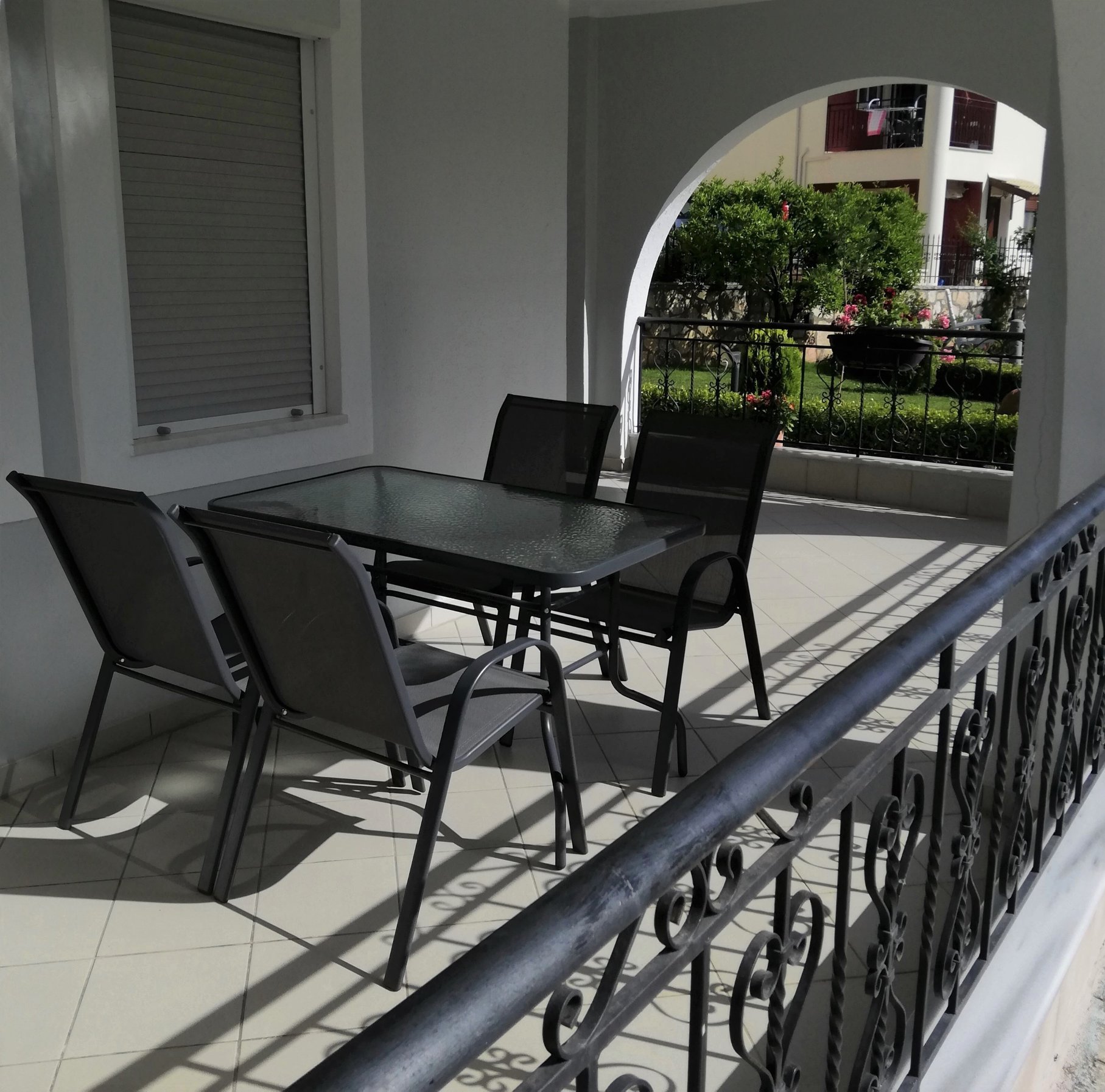 Delphin Rooms Sivota-Terasa.jpg