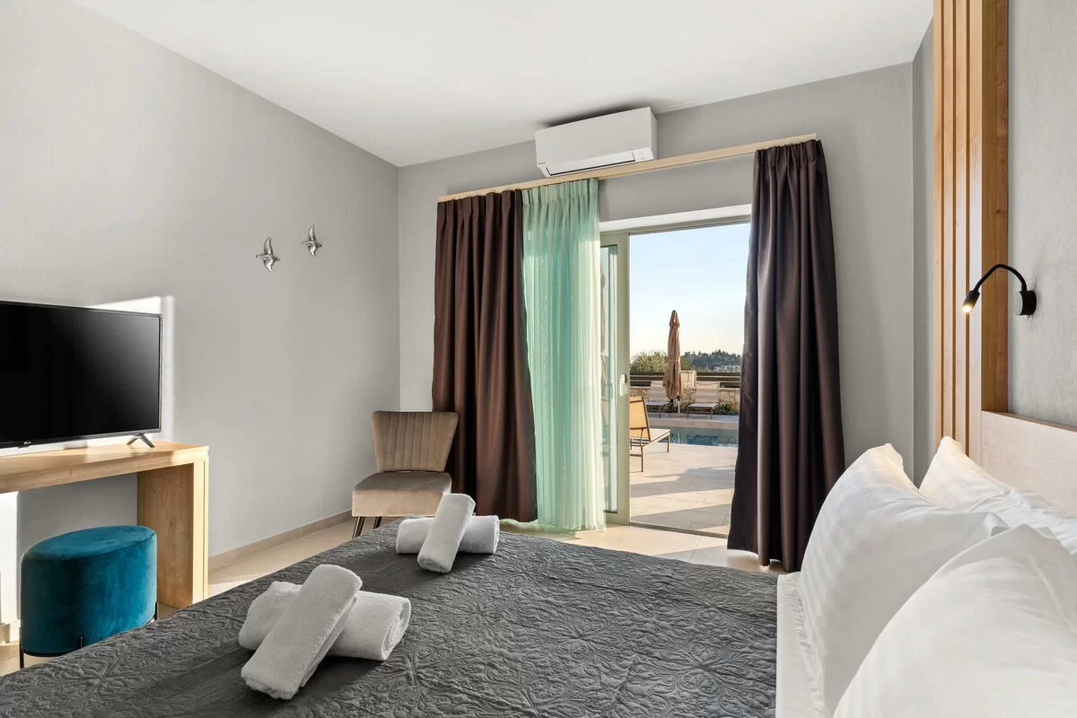 Sarah Luxury Rooms Hotel-Deluxe soba.jpg