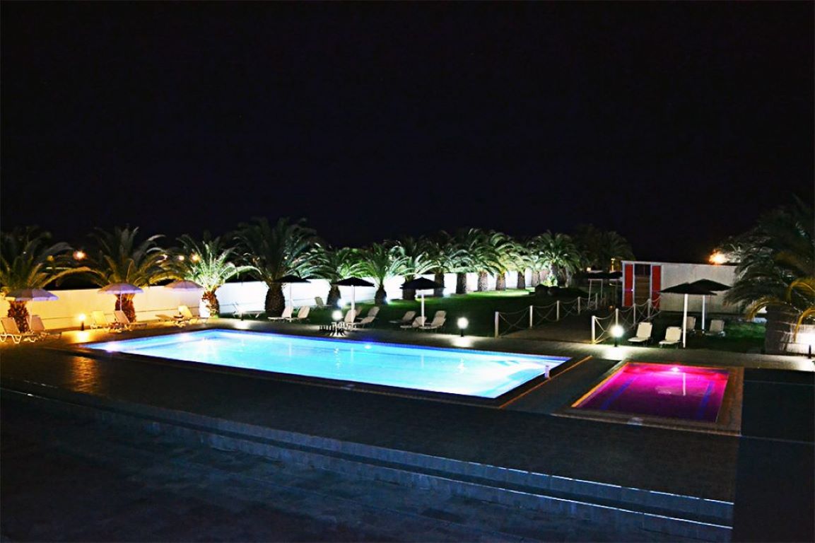 Thalassa Boutique Hotel-Nocni izgled.jpg