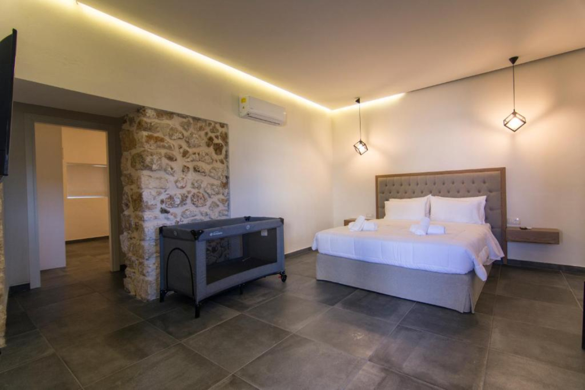 Hotel Acrothea Perdika izgled apartmana sa dve spavaće sobe.jpg
