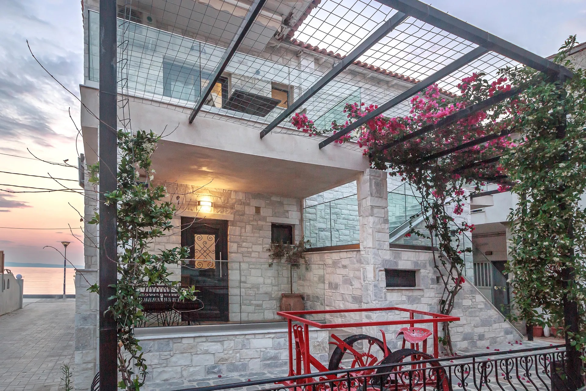 Alkionides Apartments-Hotel spolja.jpg