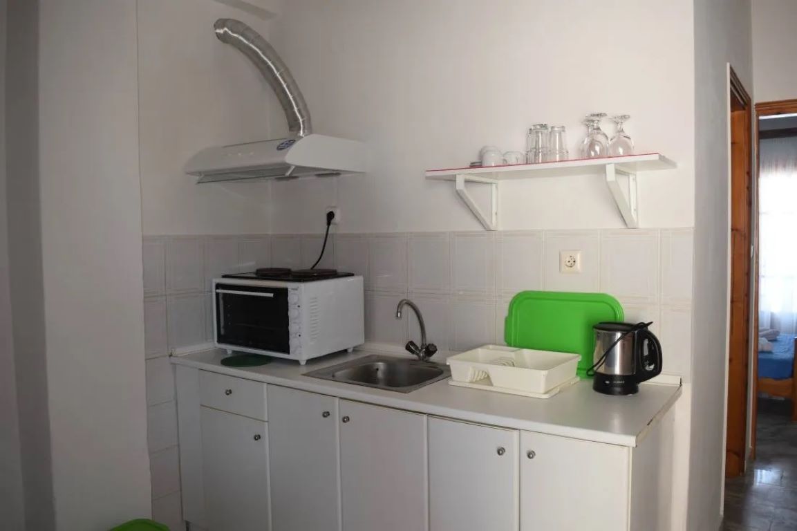 Kyani Akti Apartments-Standardna soba kuhinja.jpg