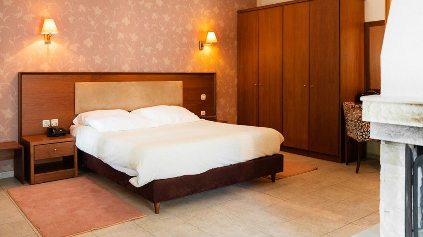 Hotel Pelion Resort- spavaća soba apartmana.jpg