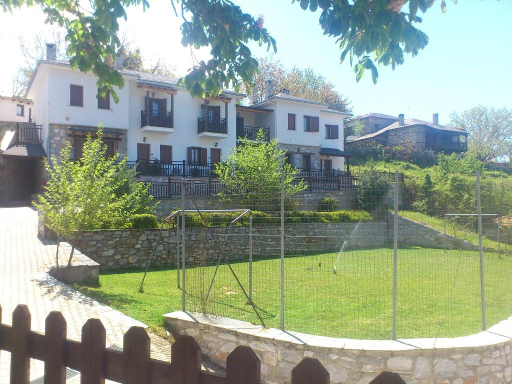 Hotel Pelion Resort- teren za mini fudbal.jpg