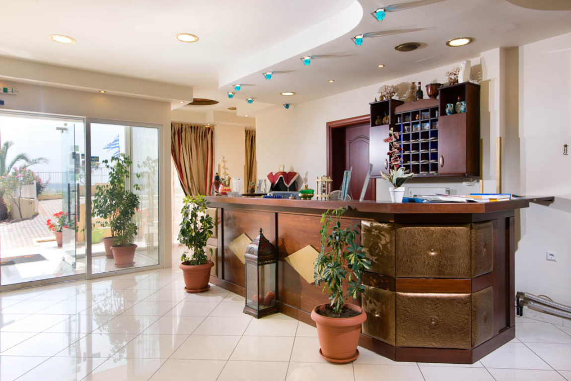 Diamond hotel recepcija.jpg