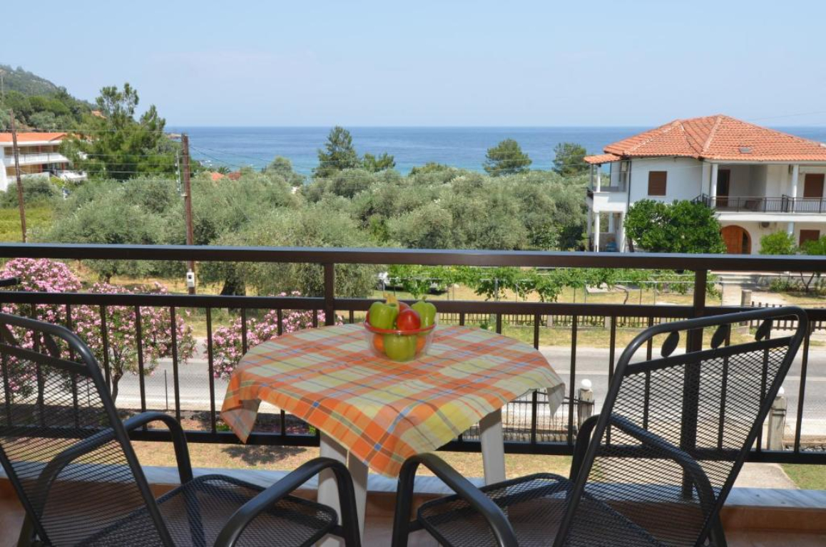 House Elena balkon.jpg