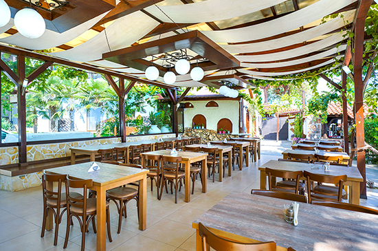Hotel Esperia restaurant.jpg