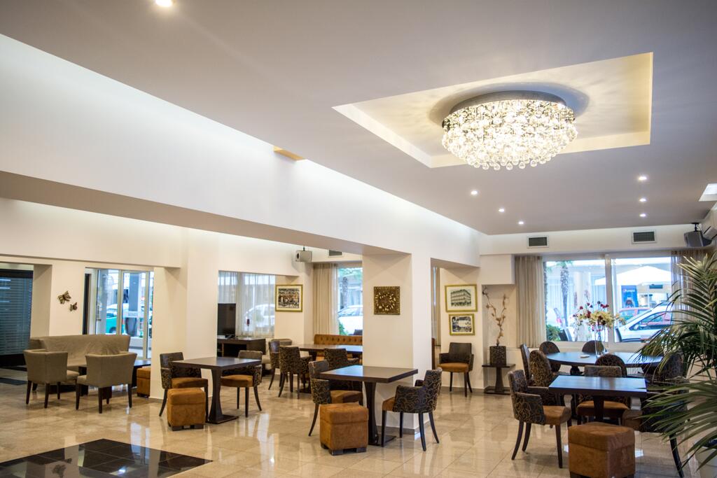 Hotel Europe lobby.jpg