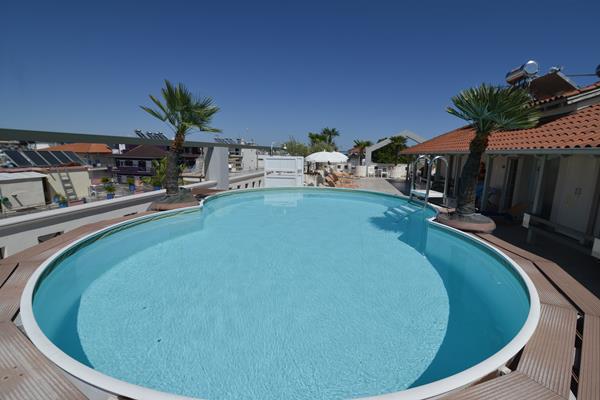 Hotel Europe pool 2.jpg