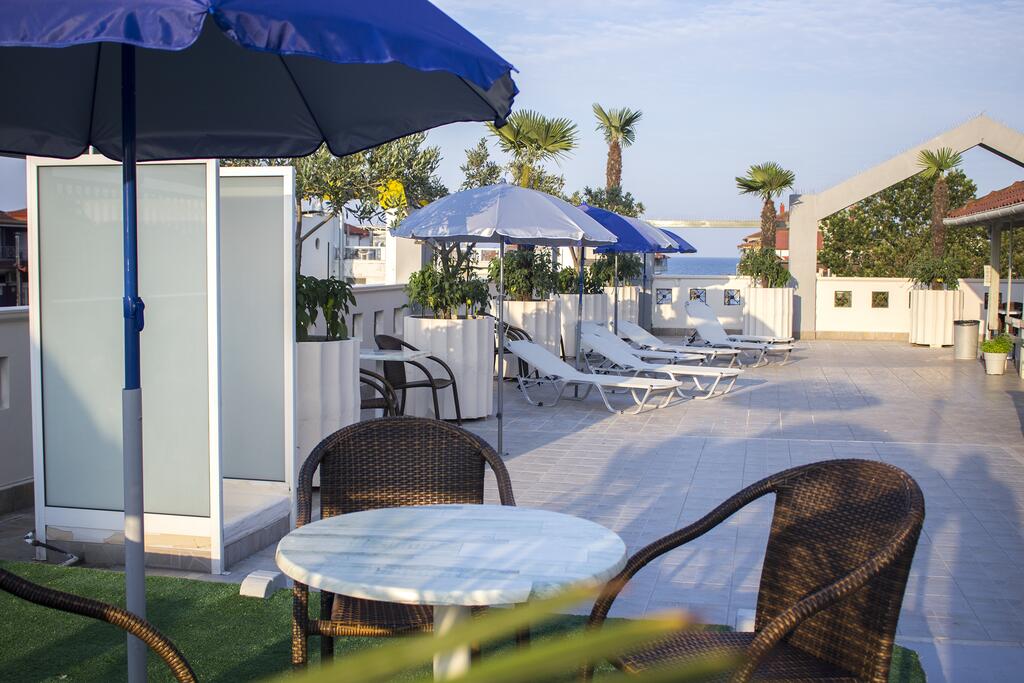 Hotel Europe roof garden.jpg