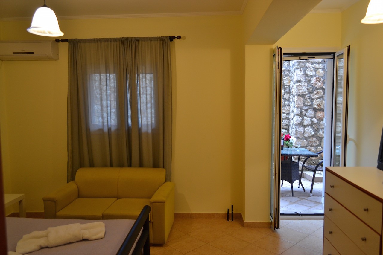 Eva apartments studio 1.jpg