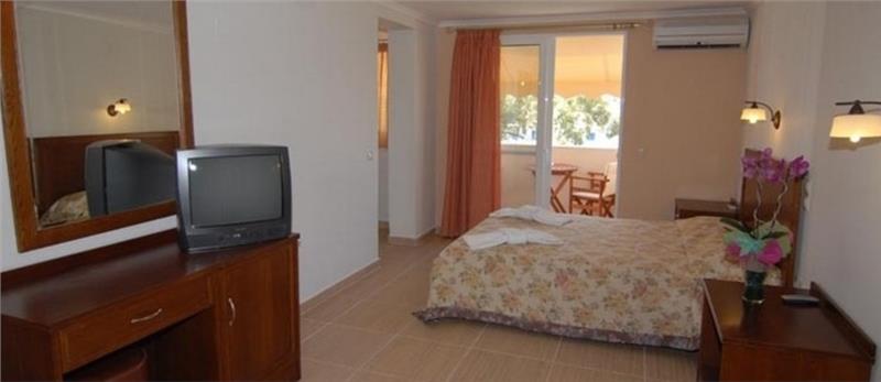 Hotel Eva Beach double room.jpg