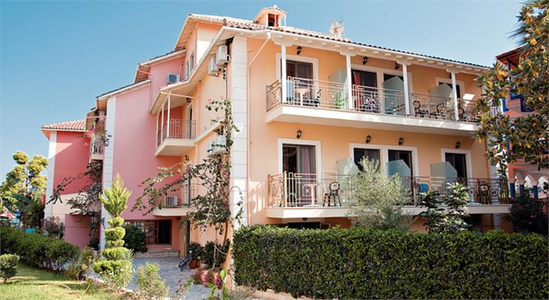 Hotel Eva Beach.jpg