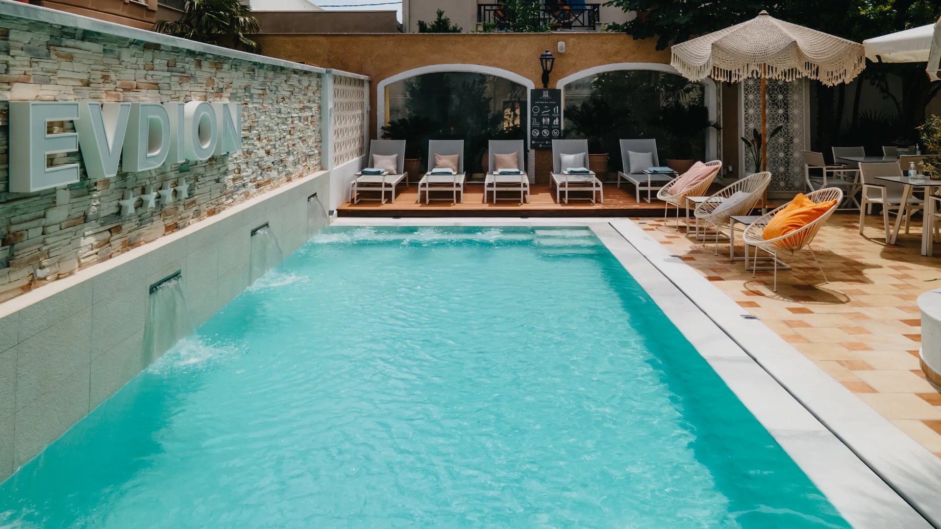 Eliza Hotel by Panel Hospitality-Bazen.jpg