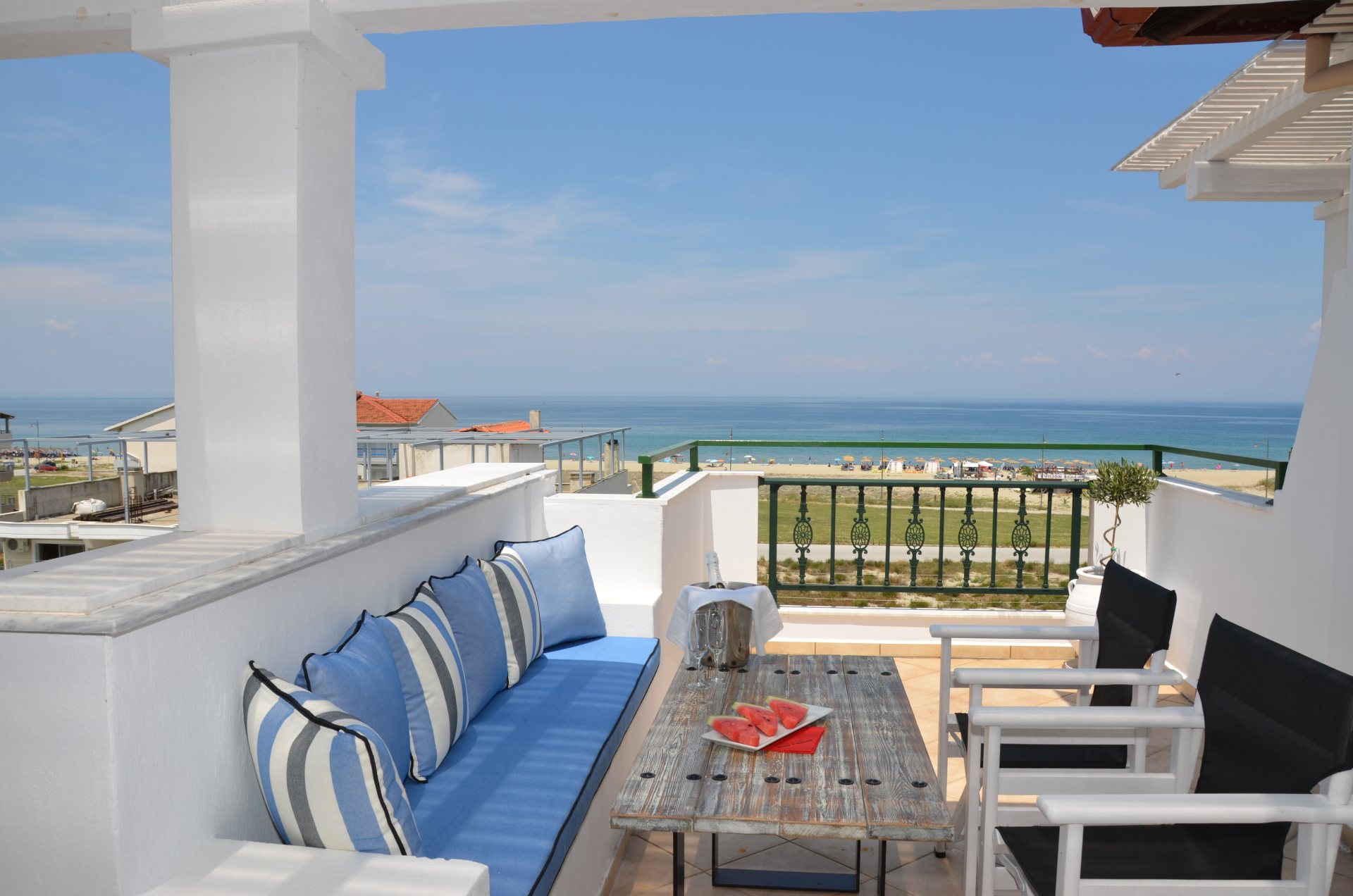 Hotel Evilion _ Stilvi deluxe suite 4.jpg