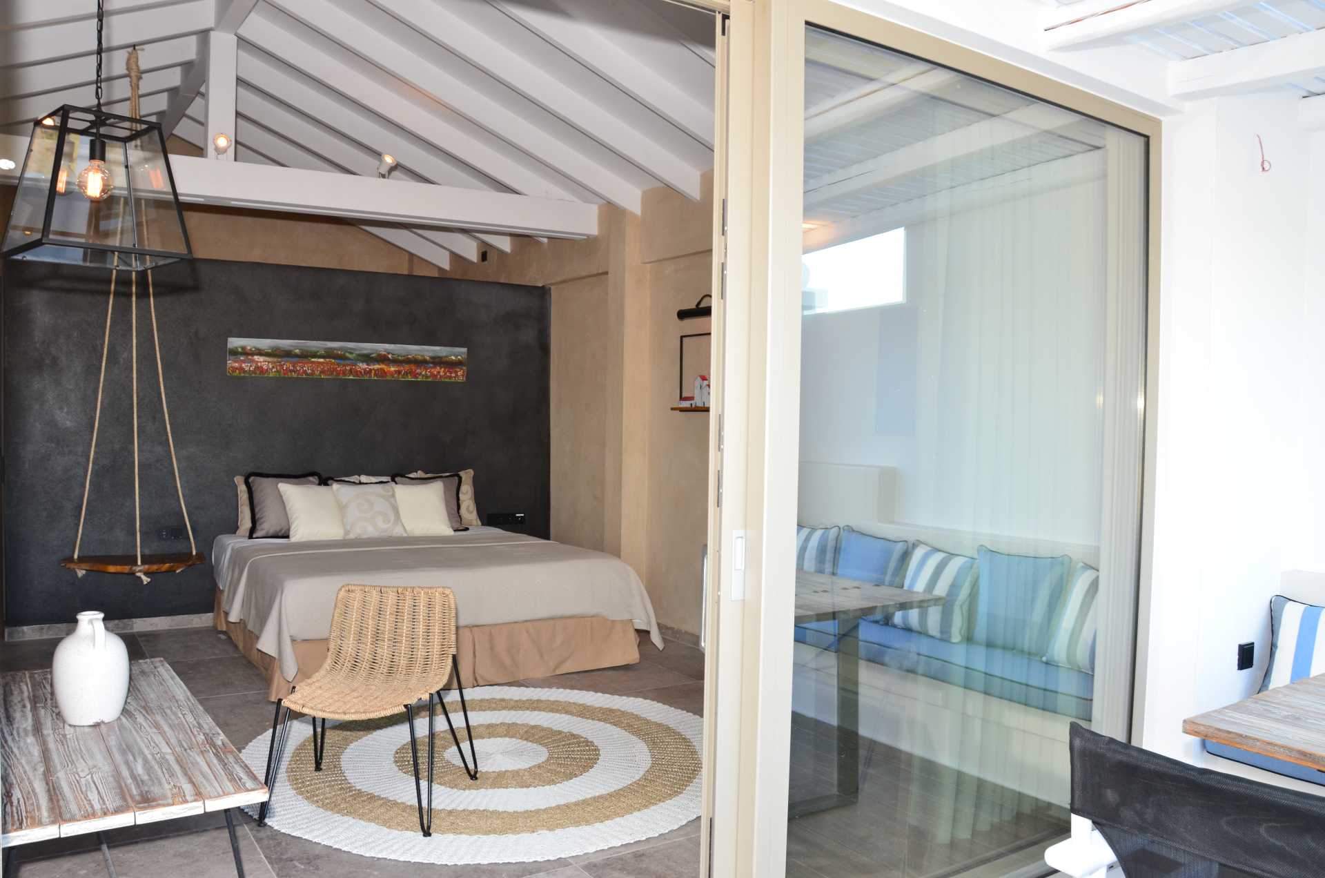 Hotel Evilion _ Stilvi honeymoon suite 1.jpg