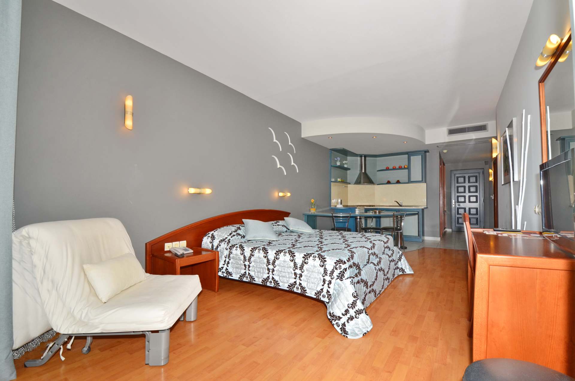 Hotel Evilion _ Stilvi studio 2.jpg