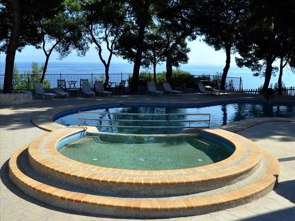 Hotel Evripidis pool 2.jpeg